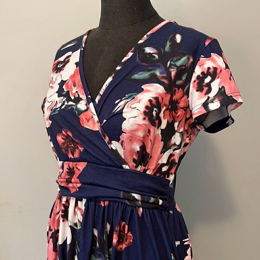 Women's Blue & Pink Floral Print V-Neck Short Sleeve Wrap Dress - Picture 2 of 8